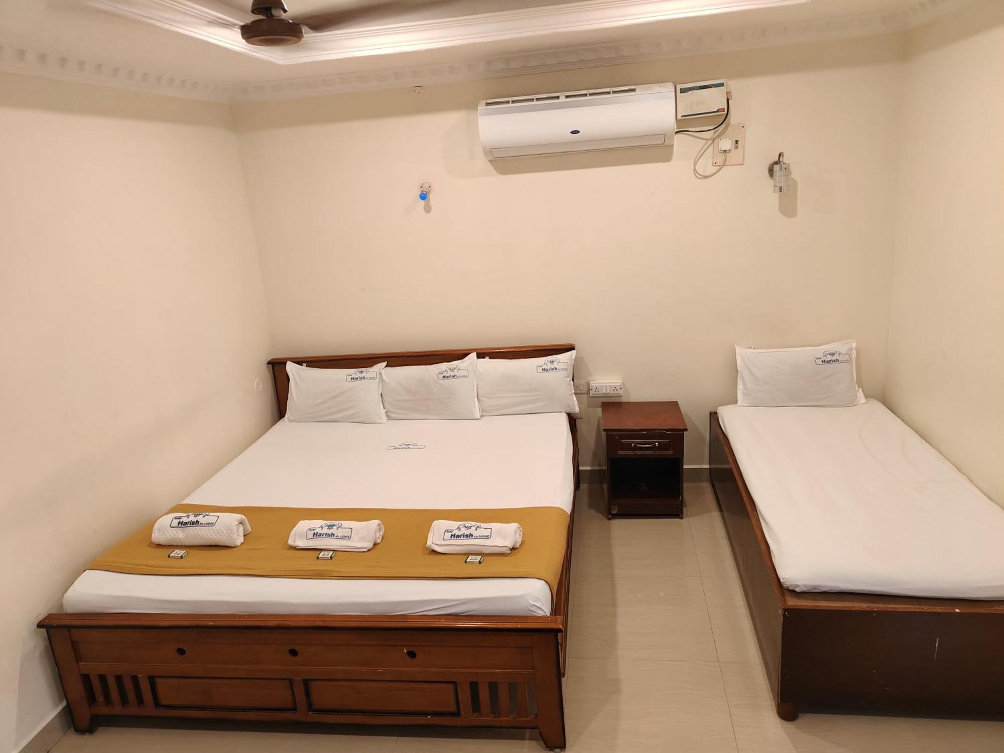 Hotel Harish Рамешварам Экстерьер фото